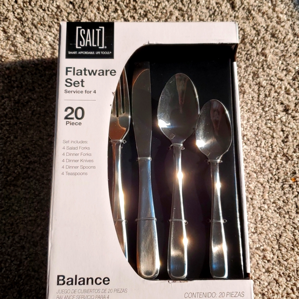 20 Piece Flatware Set!